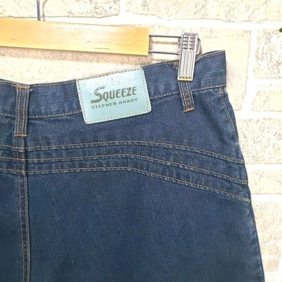 SQUEEZE High Waist Stretch Jean Shorts Size 12 - Picture 3 of 7